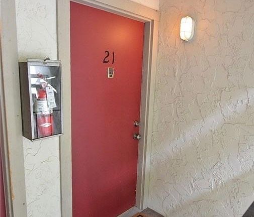 2nd image of 12742 NE 116th Ln APT J21