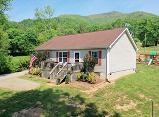 918 Monteith Branch Rd, Sylva, NC 28779