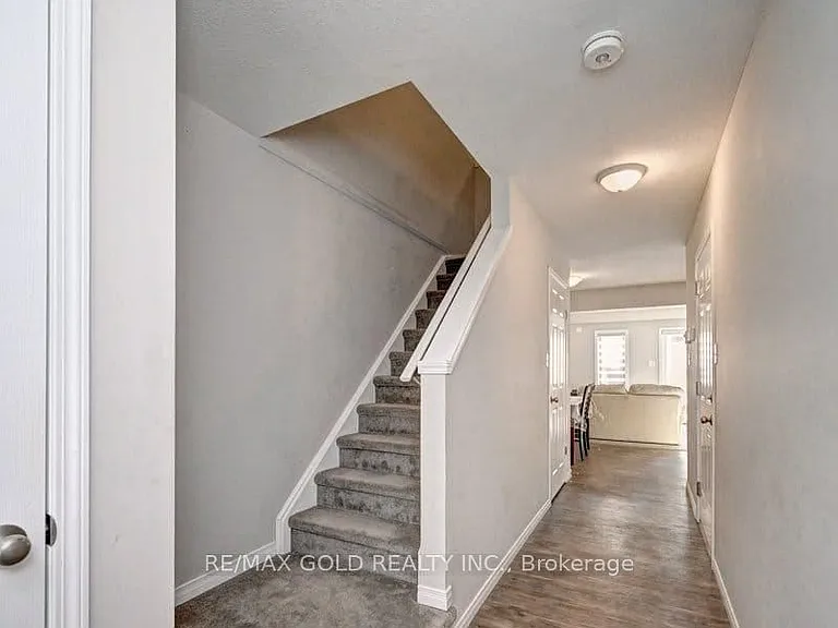 50 Pinnacle Dr #35 — Photo 13