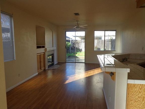 2nd image of 8274 Fanning Way