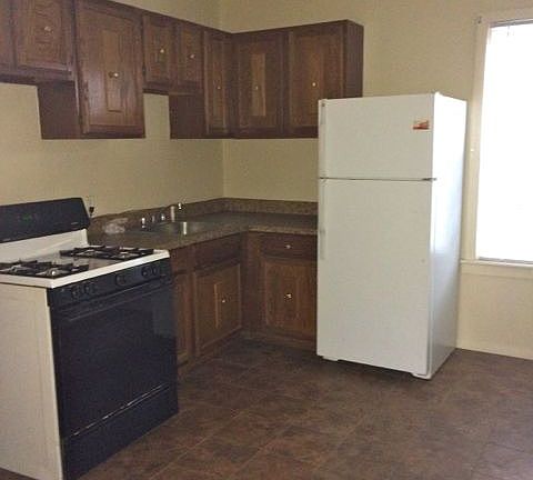 3rd image of 96 Bracken St #1