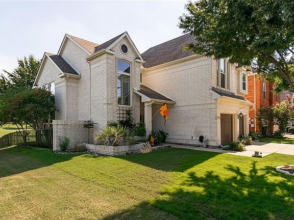 2nd image of 2502 Waterford Dr