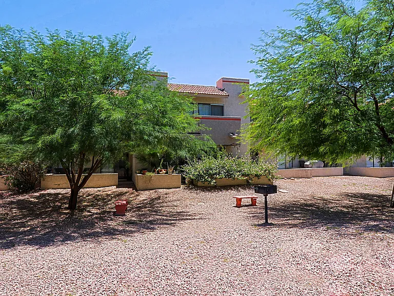 Scottsdale Haciendas — Photo 68