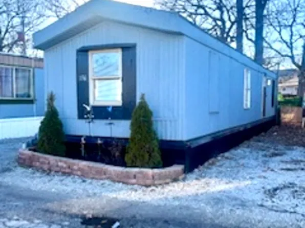 7240 W 107th St #136, Worth, IL 60482