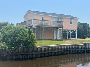 3720 E Dolphin Dr, Oak Island, NC 28465