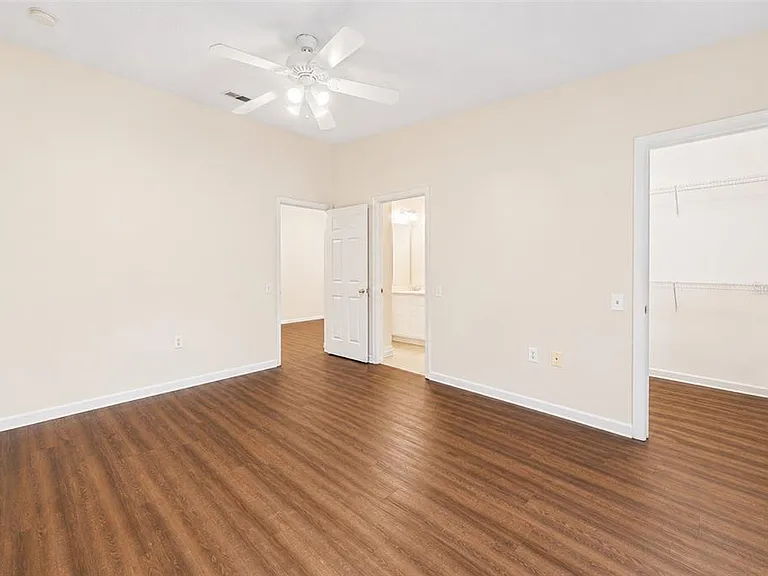 2561 Galliano Cir — Photo 23