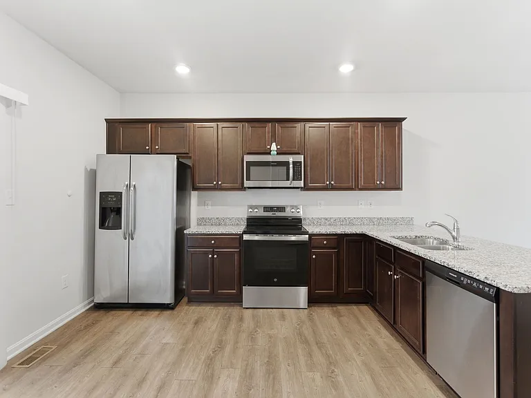 293 Magellan Dr — Photo 10