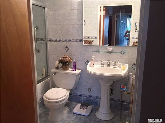 3rd image of 16640 Powells Cove Blvd APT 2C
