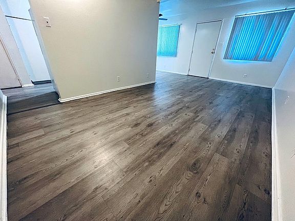 5th image of 3772 Royal Crest St APT 19
