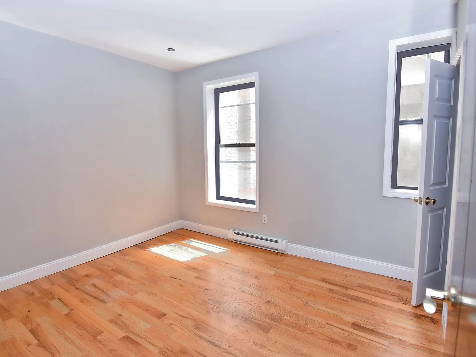 354 Cathedral Parkway — Photo 4