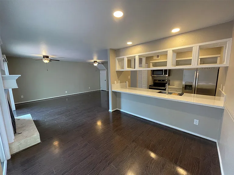 12315 Glenview Dr — Photo 6
