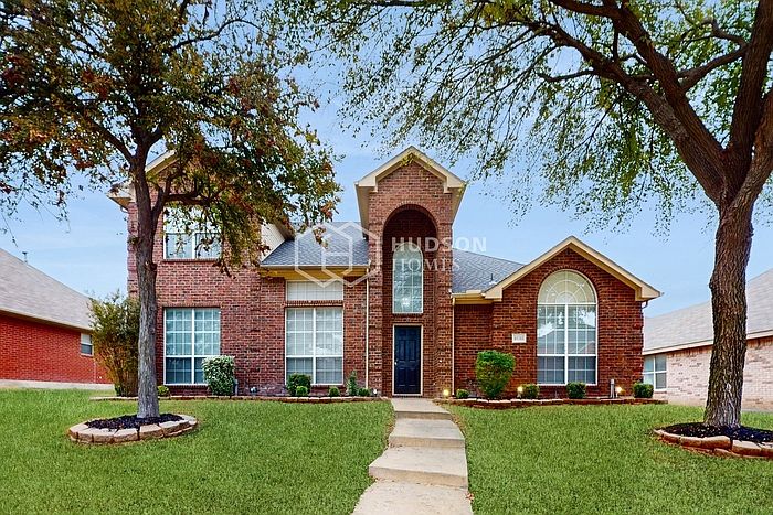 1st image of 10318 Evergreen Dr