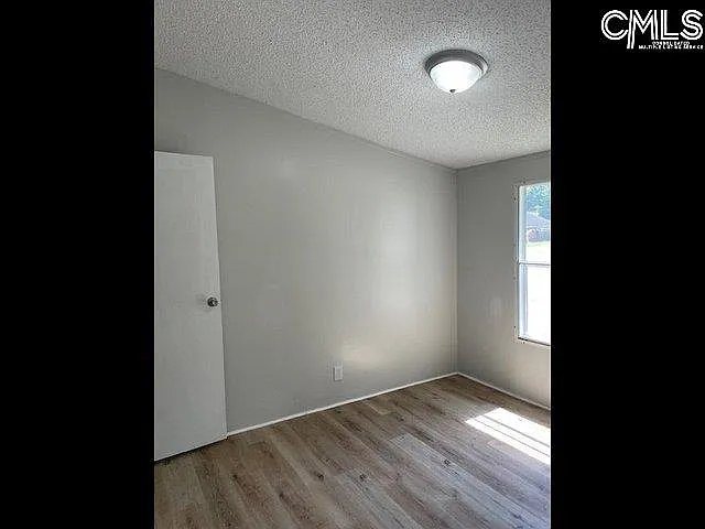 7453 College St — Photo 15