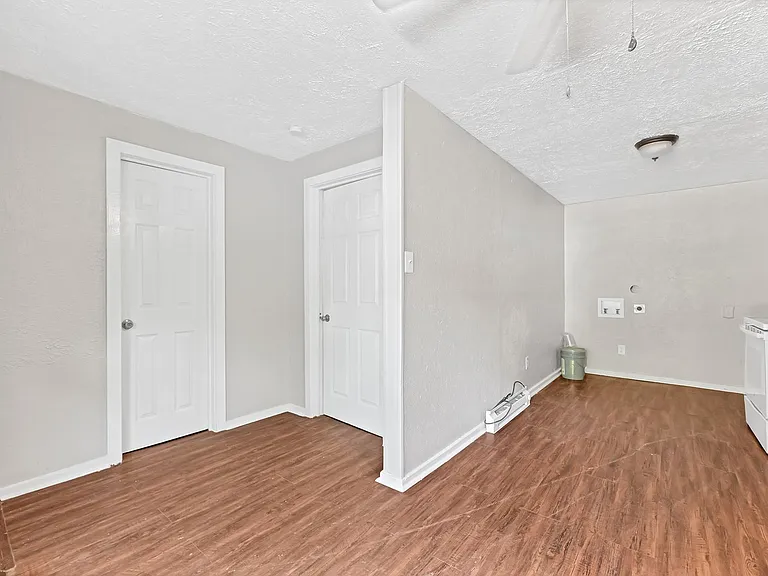 601 Booker T Washington St — Photo 11