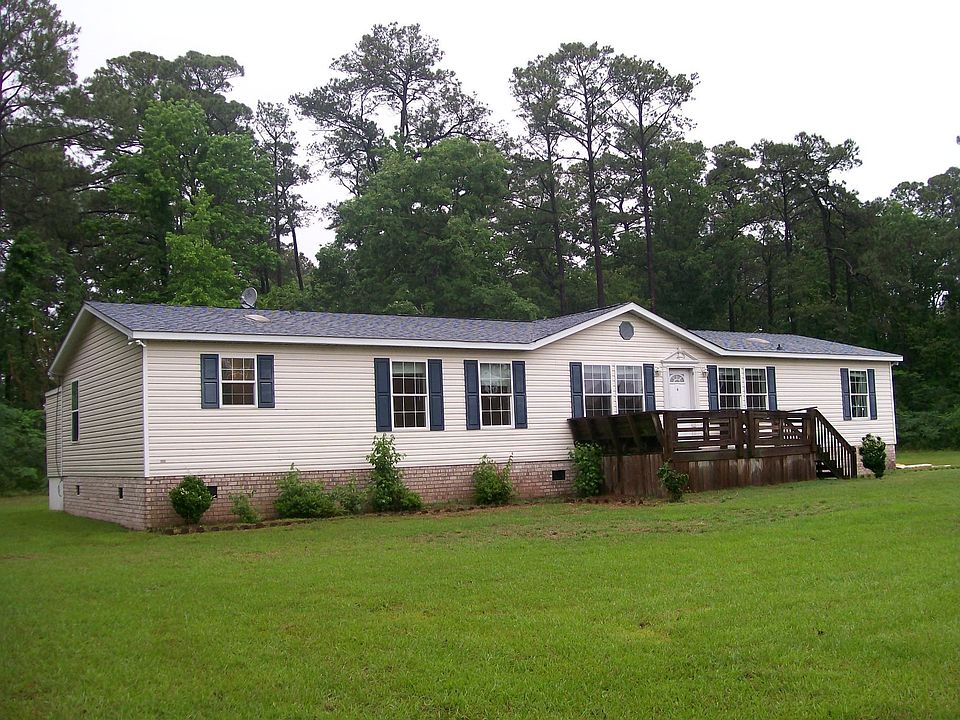 Beautiful Home on 1 Acre