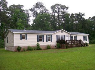 175 N Spot Rd, Powells Point, NC 27966