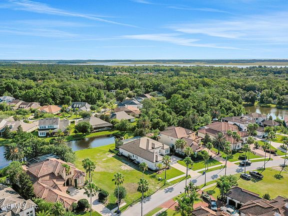 5th image of 735 PROMENADE POINTE Drive