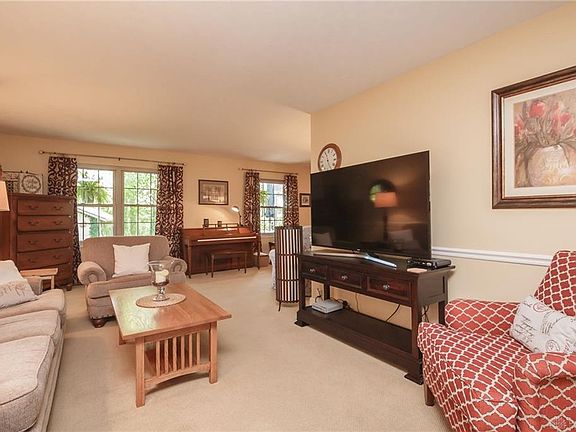 5th image of 2517 Timber Oak Cir