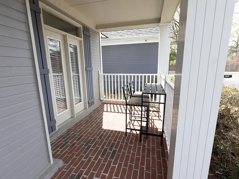 1226 Isle Bay Dr — Photo 3