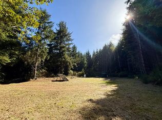 690 McDonald Creek Rd, Trinidad, CA 95570