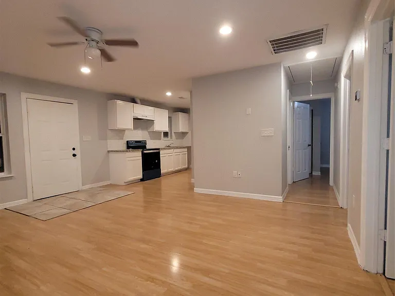 7608 E Magnolia St #B — Photo 9