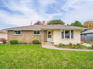1220 E Lindbergh St, Appleton, WI 54911