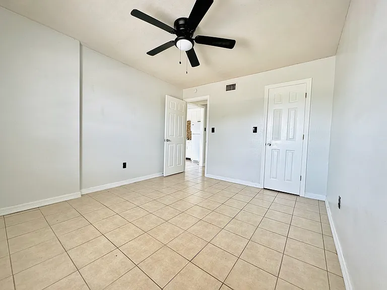 1002 Miller Ave #3 — Photo 13
