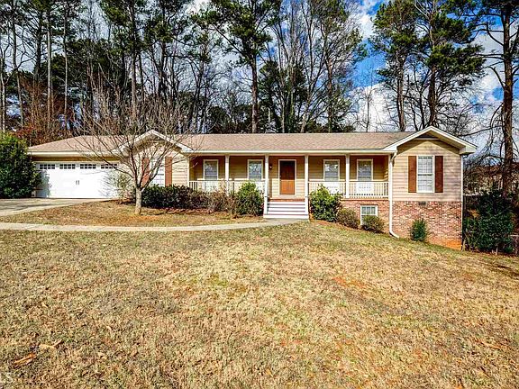 4th image of 2699 Leonora Ct