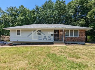 700 N Osage Trl, Independence, MO 64056