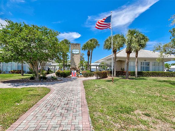 3rd image of 2611 W Golf Blvd