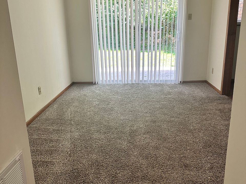 2nd image of 804 Teaberry Ln #1