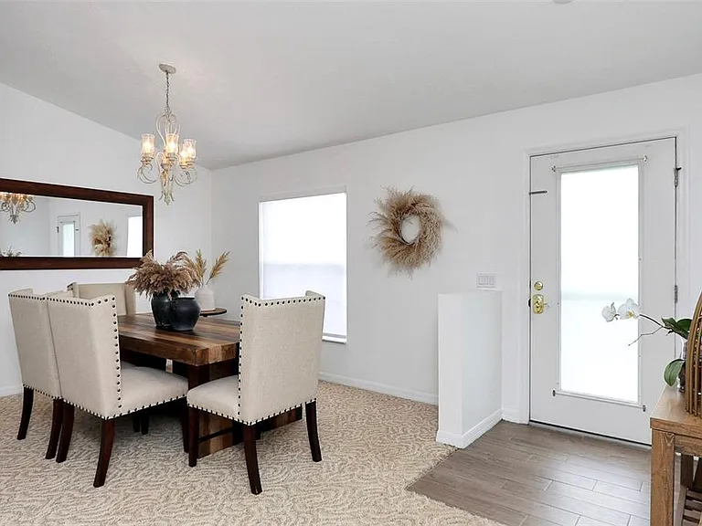 10648 SW 38th Ave — Photo 5