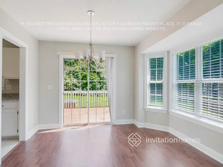 601 Flicker Ct — Photo 11