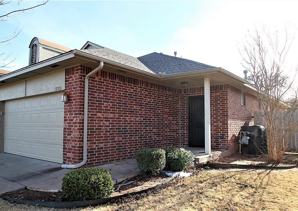 1st image of 13703 Oxford Dr