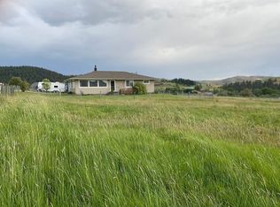 69542 Haefer Ln, Cove, OR 97824