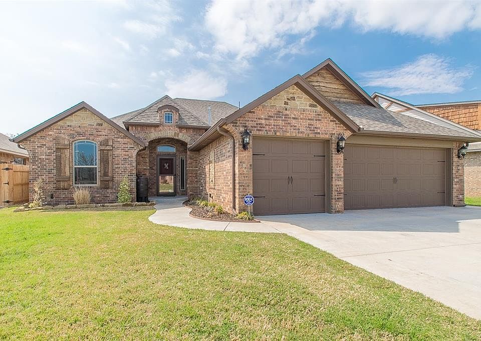 1st image of 2304 Coles Creek Ln