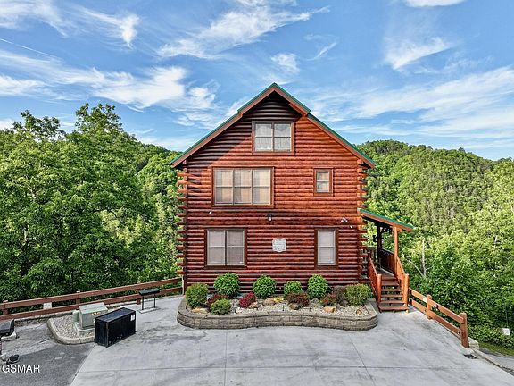 5th image of 2869 White Oak Ridge Ln