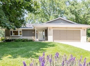 S66W12740 Somerset Dr, Muskego, WI 53150