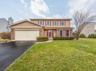 411 Westglen Dr, Naperville, IL 60565
