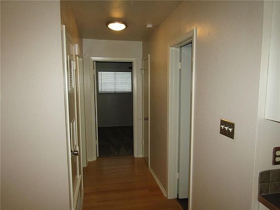 5th image of 2308 La Casa Dr #A