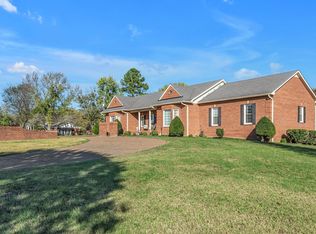 161 Graystone Dr, Gallatin, TN 37066
