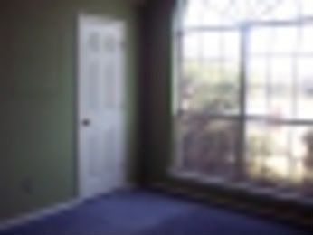 2nd image of 1415 Chapman Dr