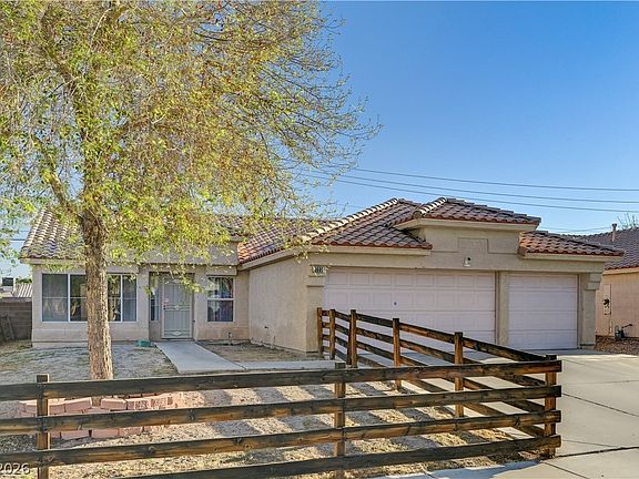 3rd image of 3605 Altar Rock Ln