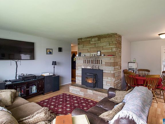 3rd image of 328 E Lopez Ave
