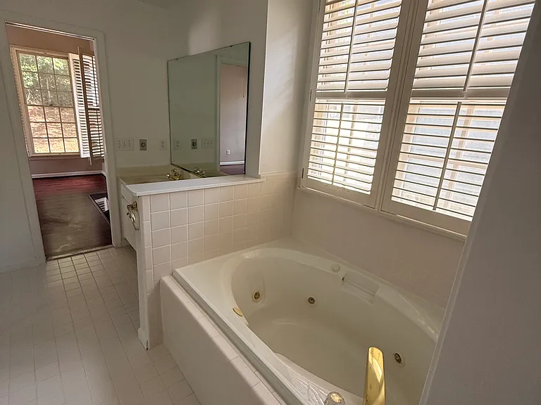 74 Park Village Ln — Photo 9