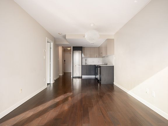 5th image of 445 W 2nd Ave #310