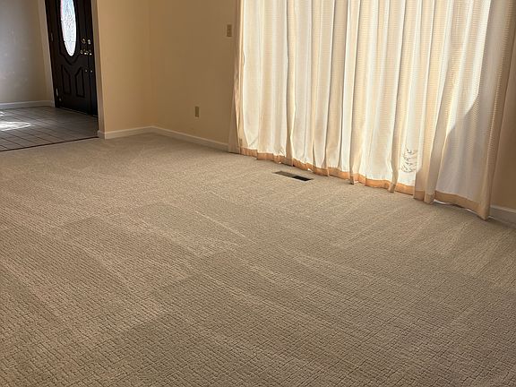 5th image of 22 Fleuti Dr