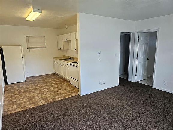 3rd image of 2007 NW 28th St