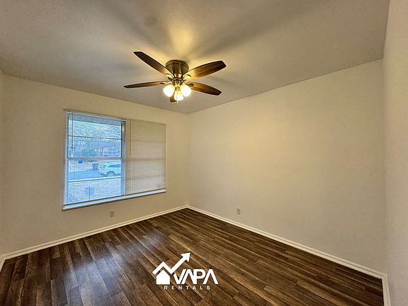 3rd image of 3319 Golden Crown Dr