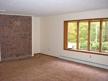 5th image of 12221 Bradford Dr